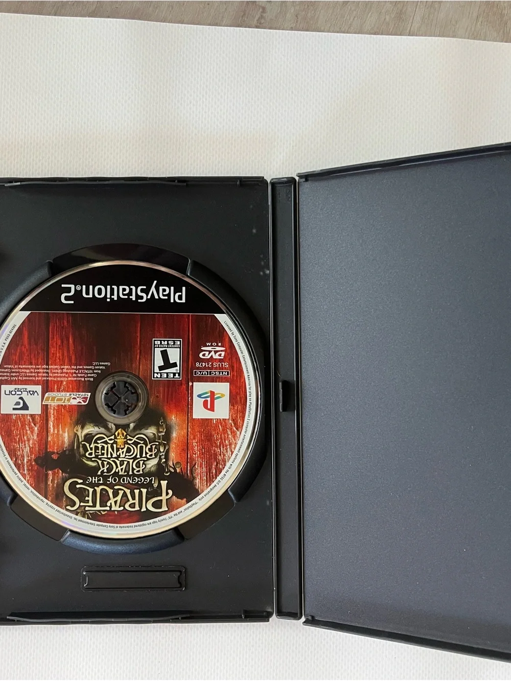 Sony PlayStation 2 Pirates: Legend of the Black Buccaneer - in replacement case